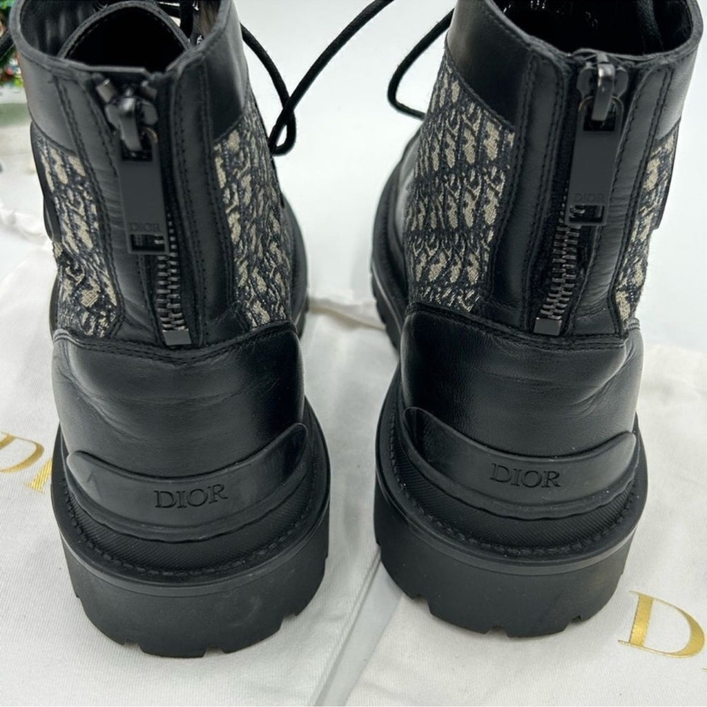 Women's Dior explorer ankle boots size 39 made in Italy