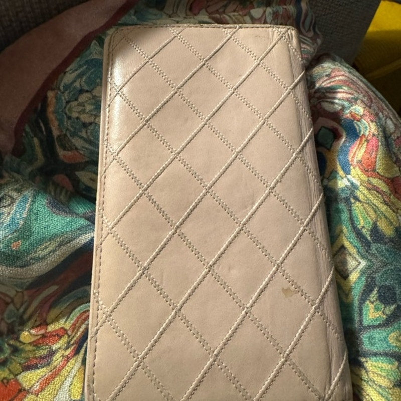 Chanel pale pink quilted leather long wallet with silver small CC on corner