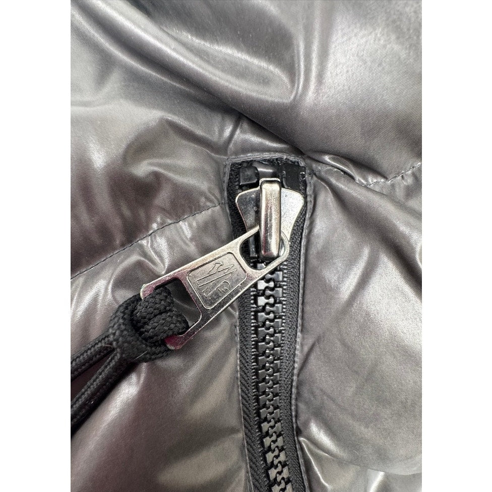 Men's Moncler Black Glossy Down Hooded Jacket Size M Fits Like A Size L