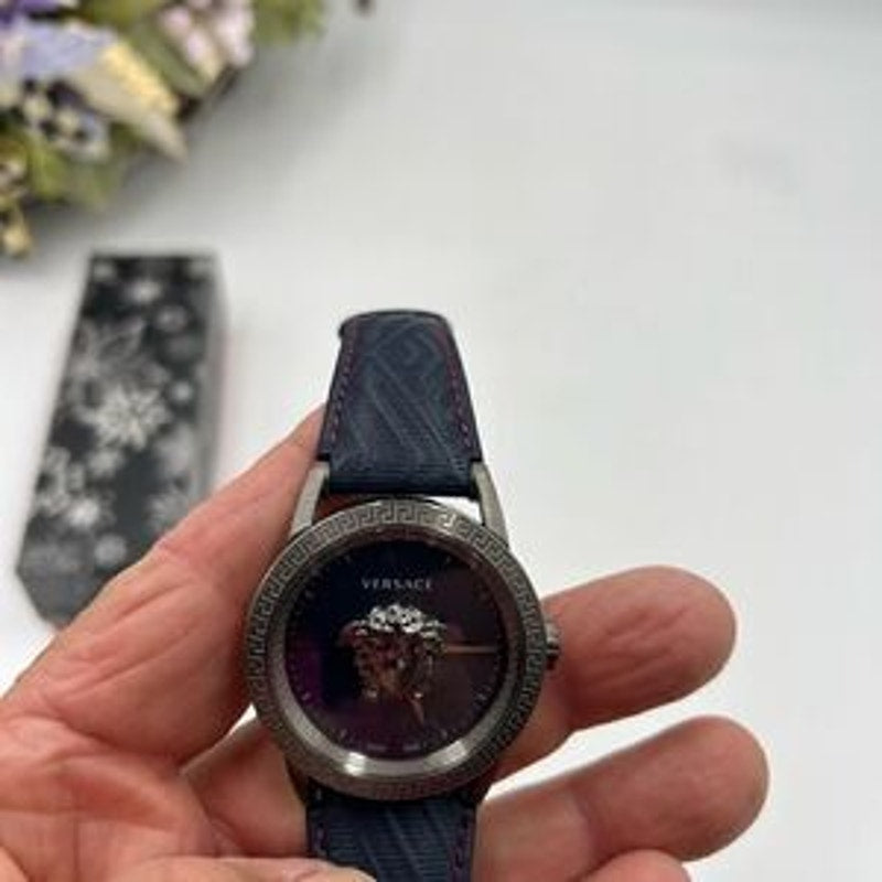 Men’s Versace Palazzo Empire blue/gray quartz 43 mm watch