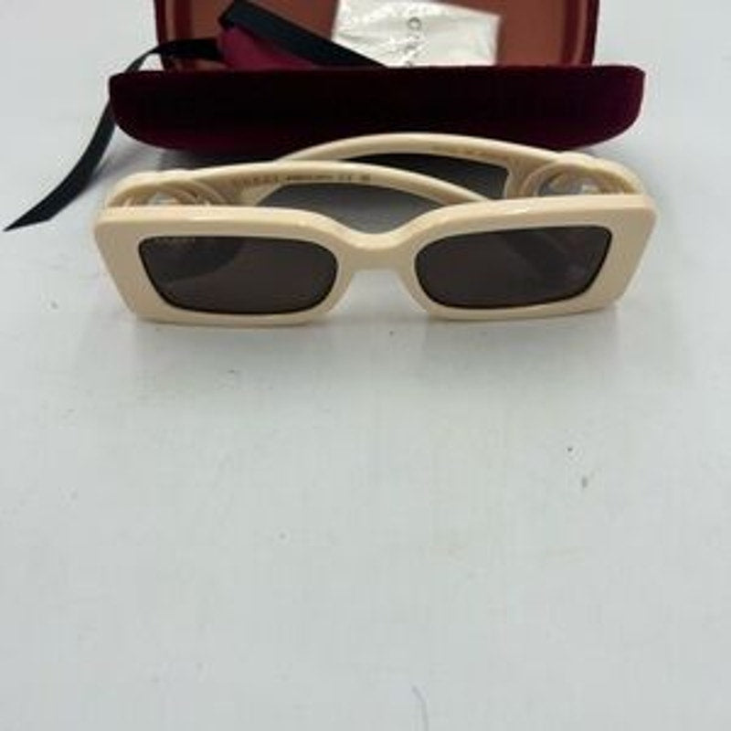 Women's Gucci oversized square acetate sunglasses GG1326S made in Italy