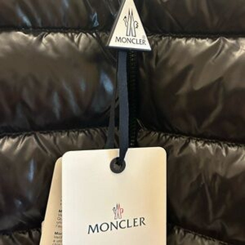 Women's Moncler Bady short down puffer jacket size 5/XL NWT