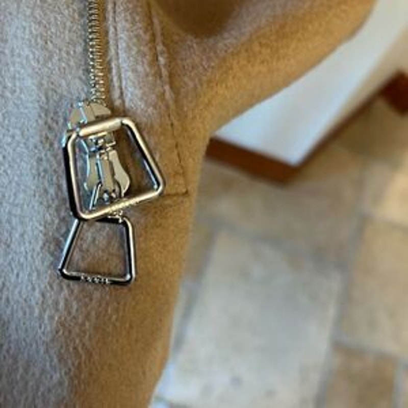 Women’s Akris 100% camel hair double face coat size 8 made in Italy