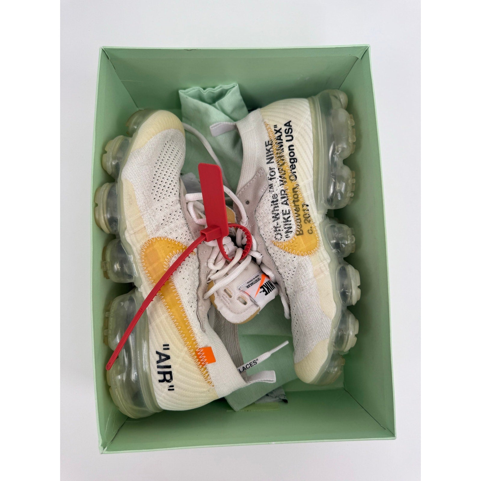 Men’s Nike x Off-White Air VaporMax Flyknit “White” AA3831-100 Size 8.5