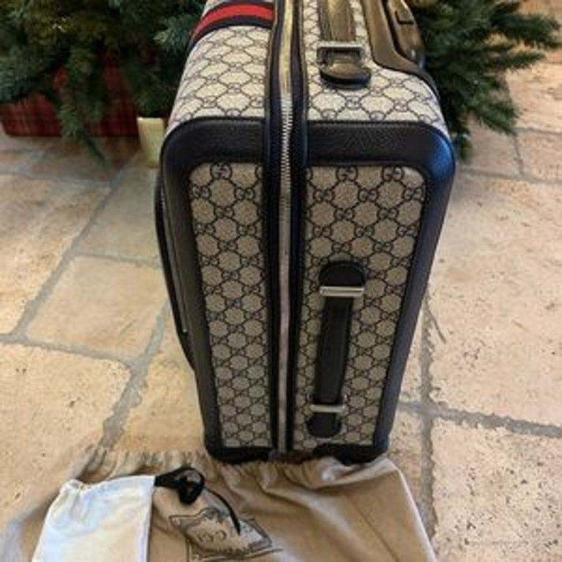 Gucci Savoy GG Supreme small cabin, carry-on suitcase made in Italy NWT