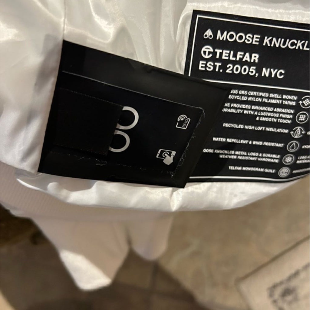 Men's Moose Knuckles.puffer coat size XXL