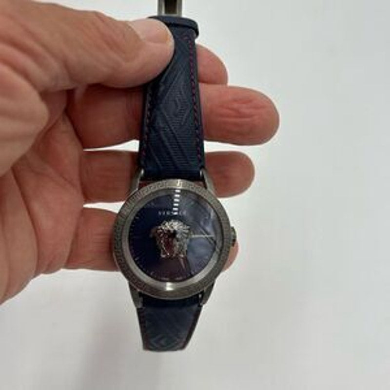 Men’s Versace Palazzo Empire blue/gray quartz 43 mm watch