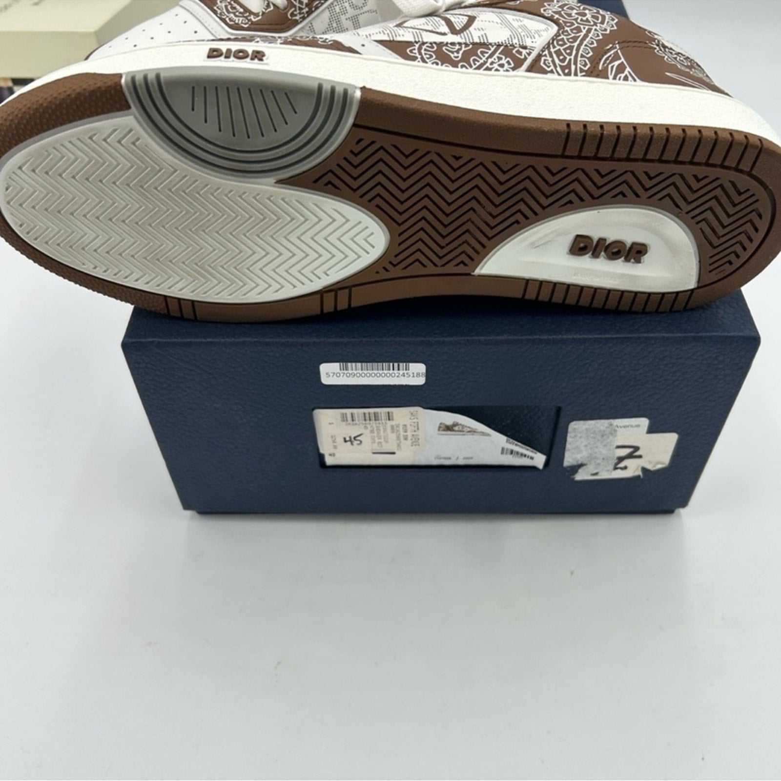 Men's Dior B 27 low Paisley sneakers Rare 
Size 45 
Made in Italy