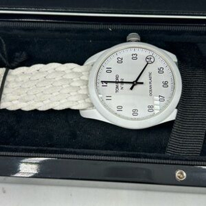 Men's Tom Ford ocean plastic 40 mm quartz watch made in Switzerland