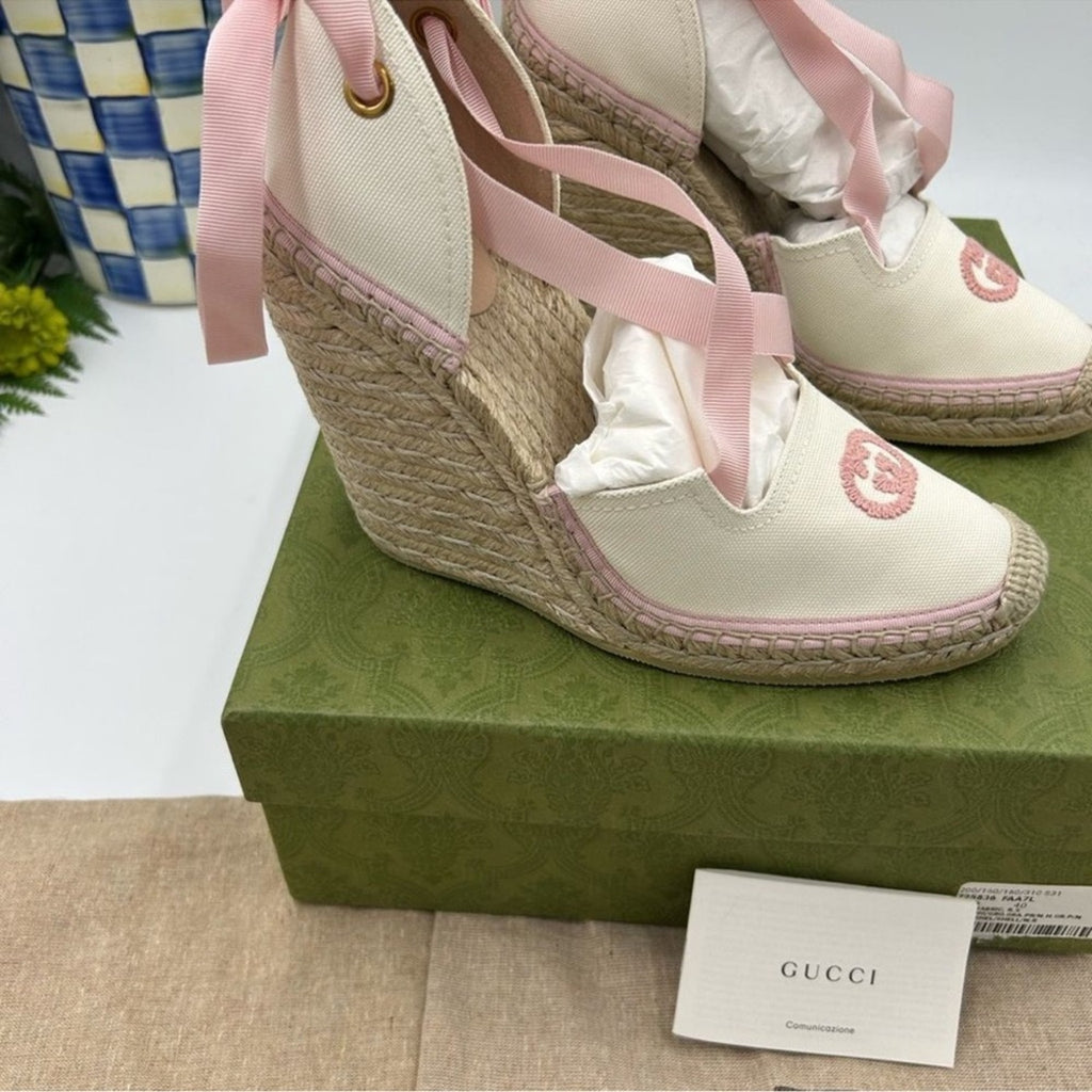Women's Gucci canvas GG wedge espadrilles size 40 made in Italy