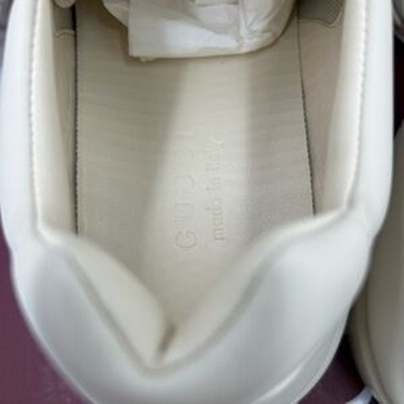 Gucci Beige Sneakers with Red Accents size 10 made in Italy