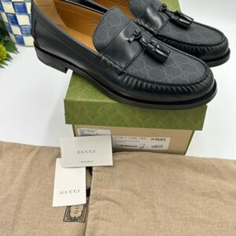 Men’s Gucci, GG Supreme tassel loafers size 12 made in Italy