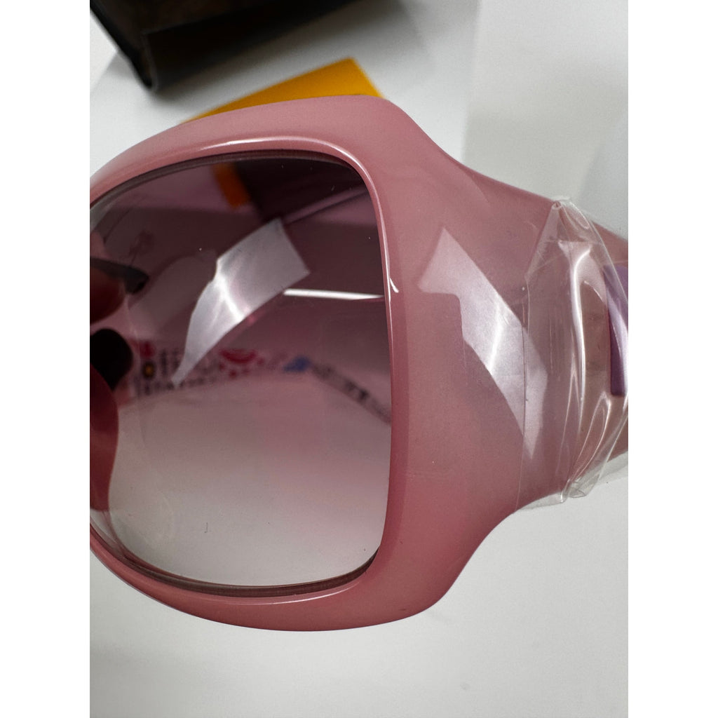 Women's Fendi NWT Pink With Graffiti Interior Sunglasses