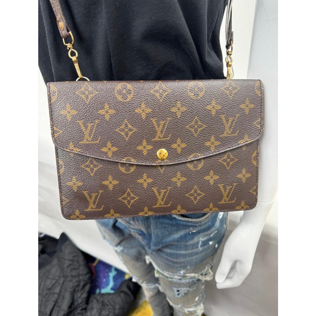 Women's Louis Vuitton Monogram Pochette Double Rabat Shoulder Bag