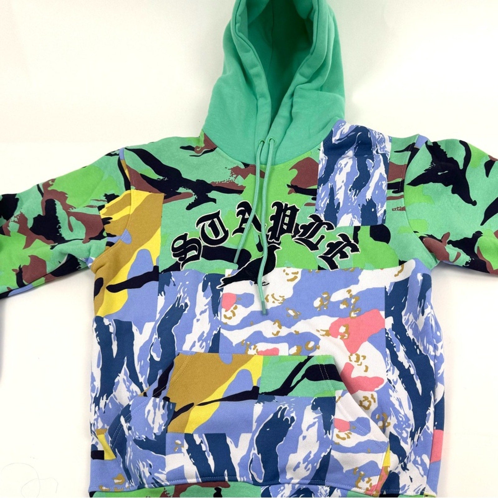 Men’s Jeff Staple pigeon/multicolored hoodie Size S (fits like a M) NWT’s Archive
