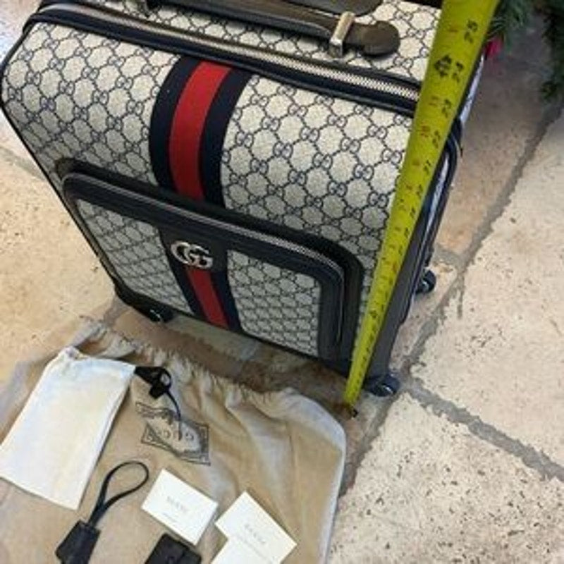 Gucci Savoy GG Supreme small cabin, carry-on suitcase made in Italy NWT