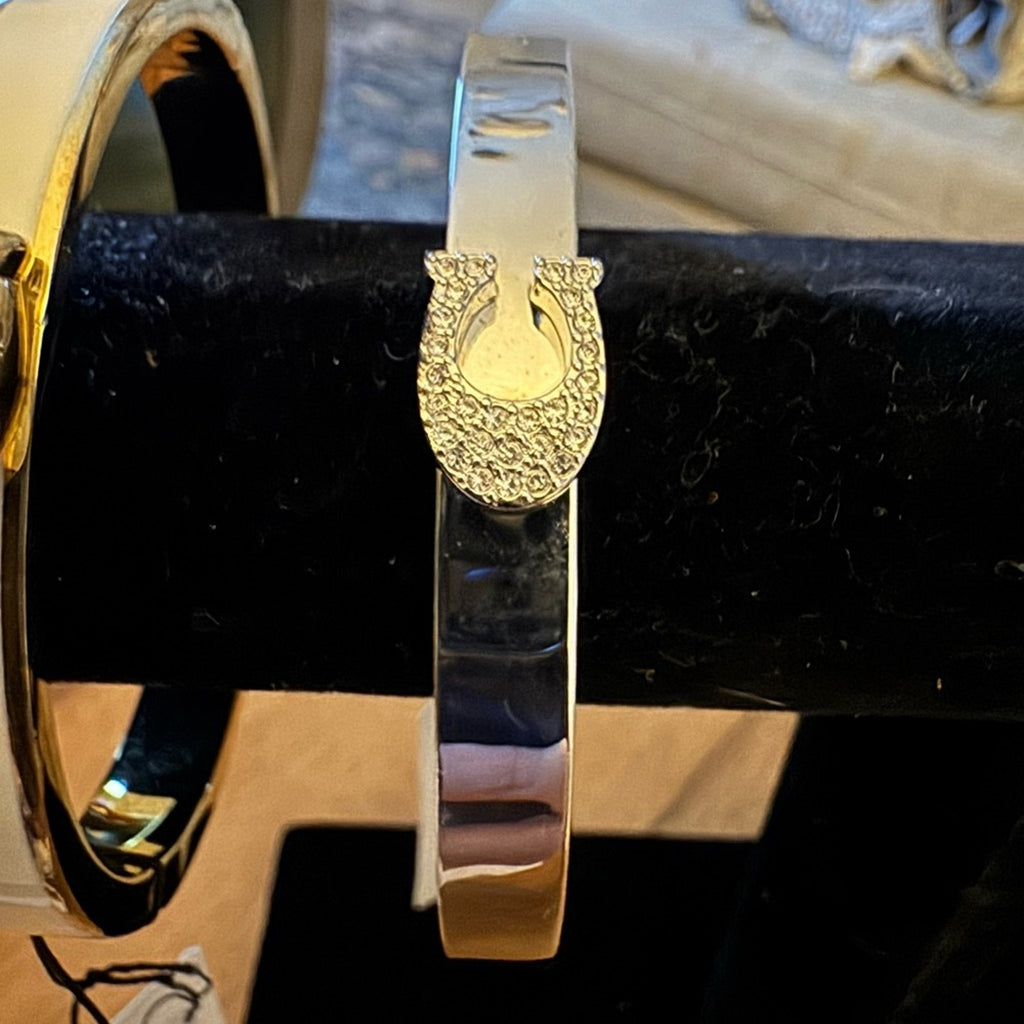 6 Coach NWT’s(each $98)& a bonus Chanel style cuff also NWT’s bundle price $399