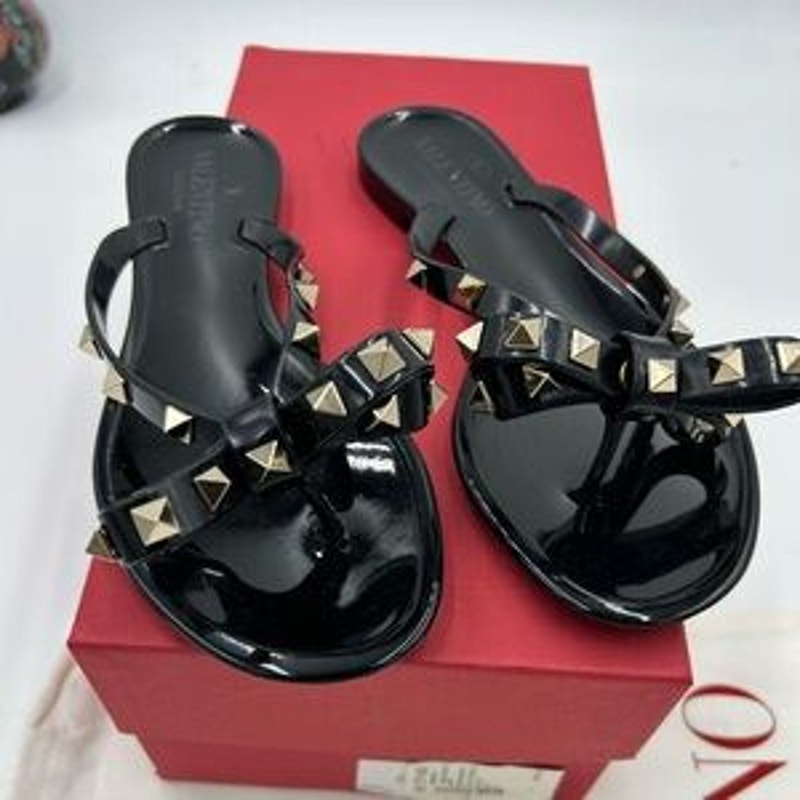 Women's Valentino, Garavani rock, stud, thong sandals with pyramid studs size 36
