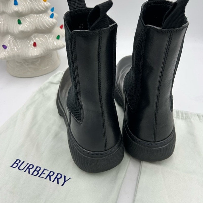 Men's Burberry leather Chelsea boots size 43 made in Italy