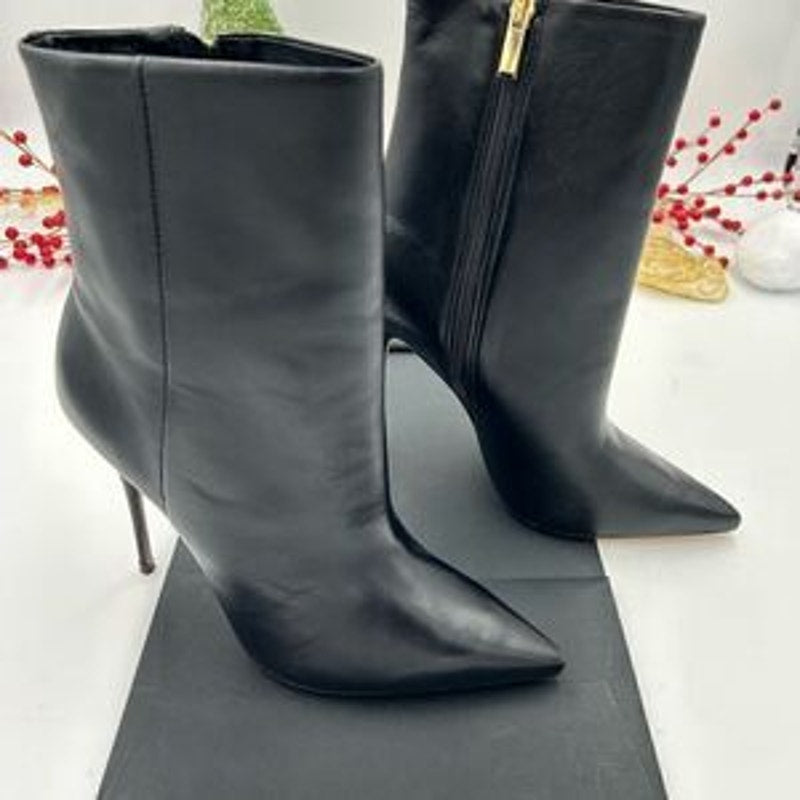 Women’s Schutz black soft leather ankle boots size 40 made in Brazil