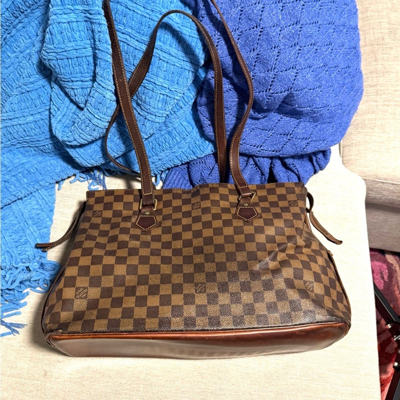 Louis Vuitton Damier Ebene tote, similar size to a Neverful..and functionality