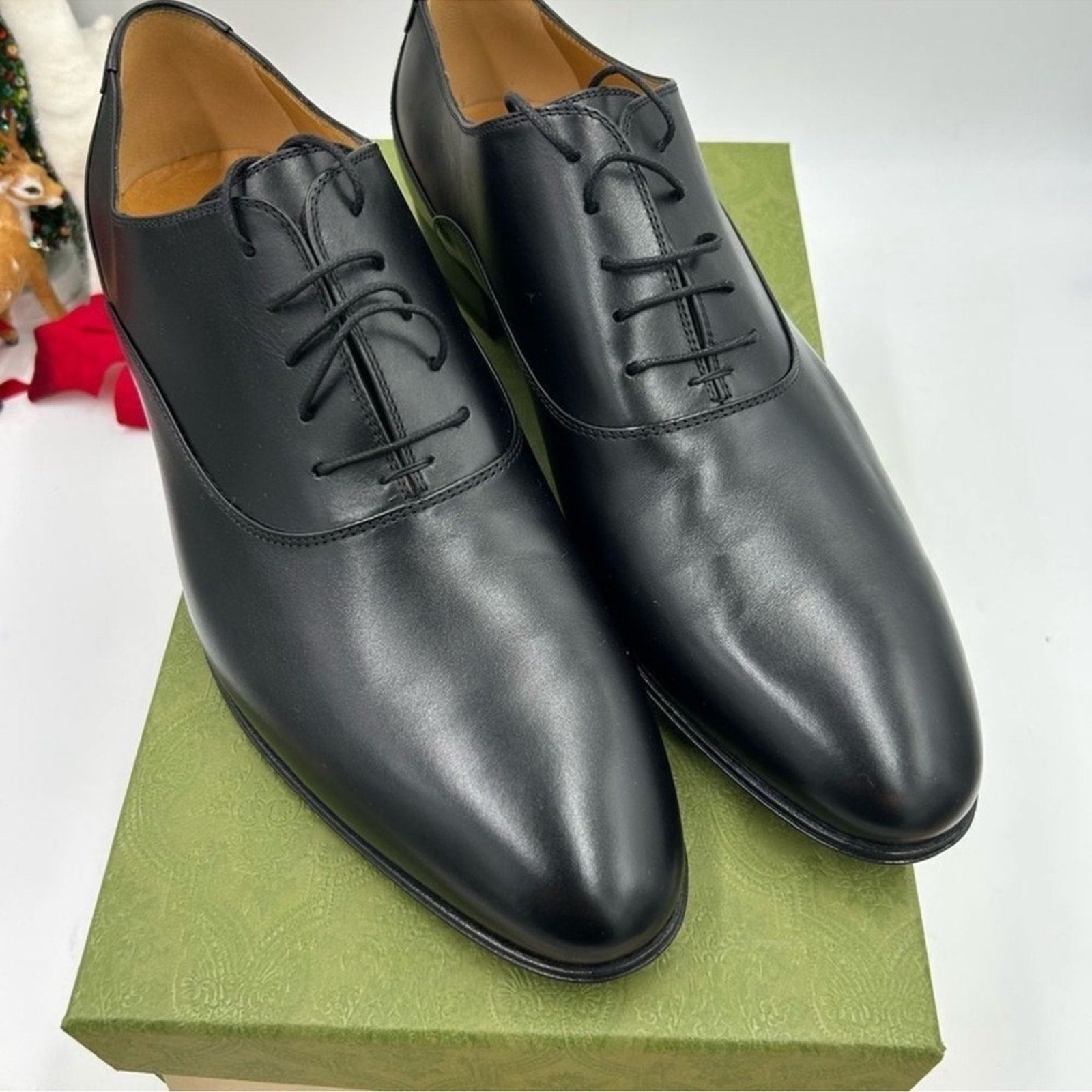 Men's Gucci GG Leather, Oxford's
Size 12 
Made in Italy