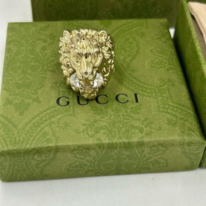 Men’s Gucci, Lionhead crystal motif ring size 10 made in Italy
