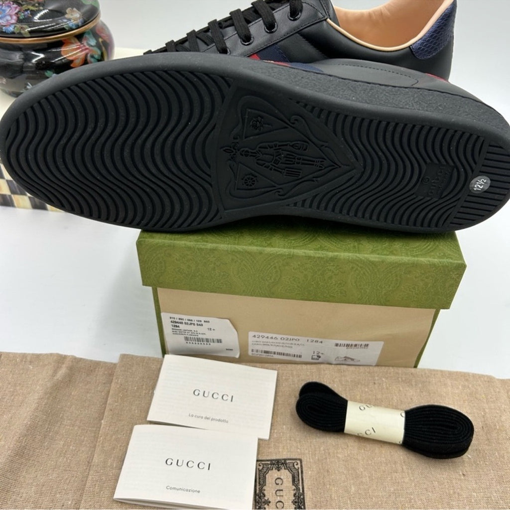 Men's Gucci ace bee embroidered sneakers size 12.5 made in Italy