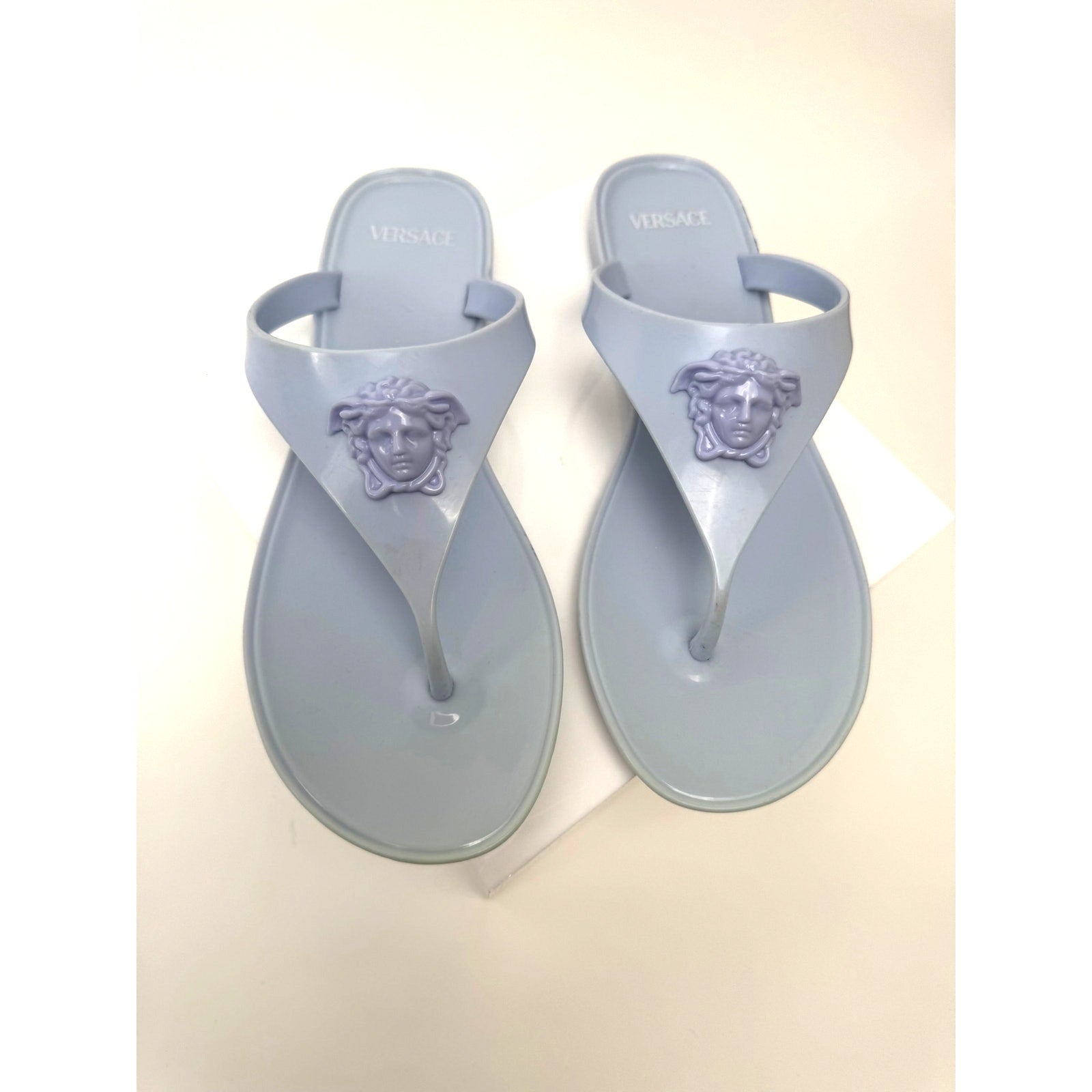 Versace NWOT Blue Rubber Medusa Flip Flop Thong Sandals – Size EU 37 / US 7