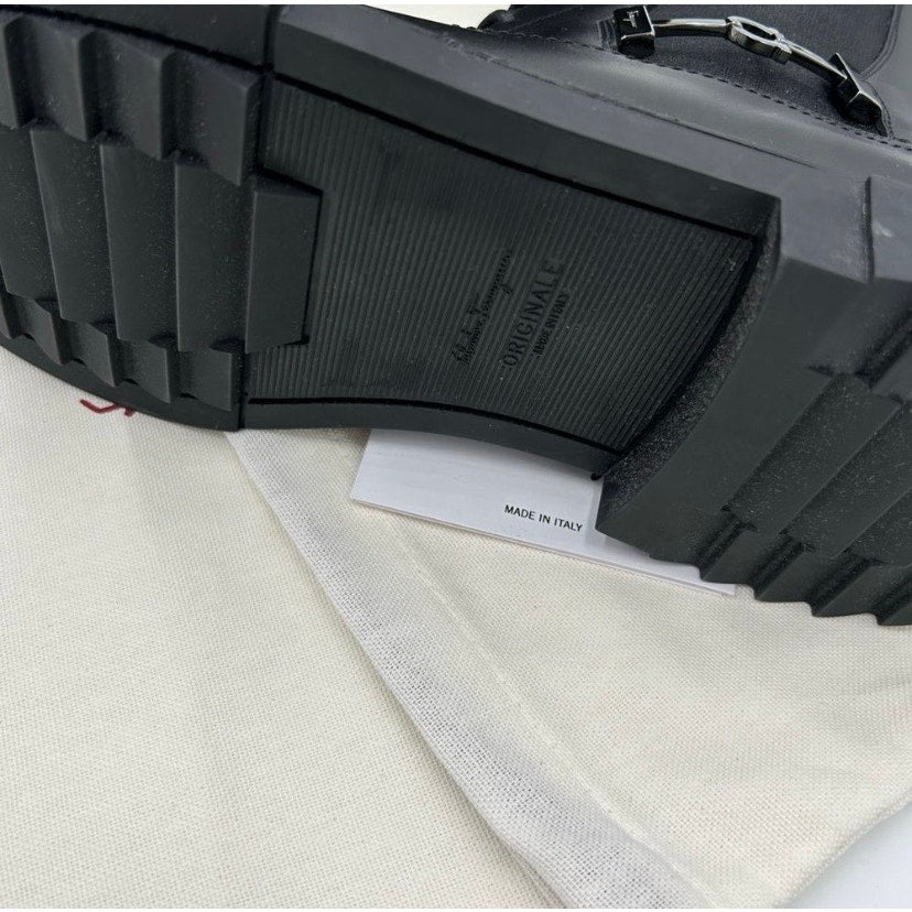 Men's Salvatore, Ferragamo, Iglesias, gancio Chelsea boots size 8.5 EE