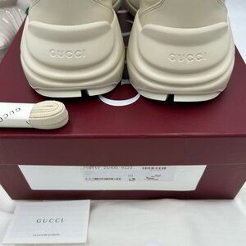 Gucci Beige Sneakers with Red Accents size 10 made in Italy