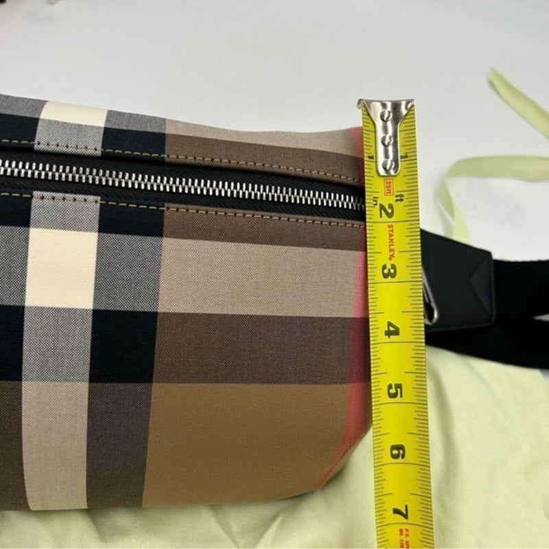 Unisex Burberry multicolor adjustable check belt bag/fanny pack Made in Italy
