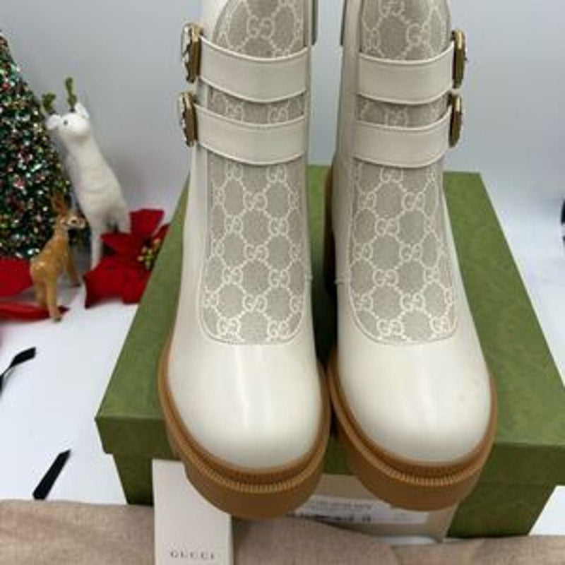 Women’s Gucci, GG Supreme lug sole combat boots size 42 made in Italy