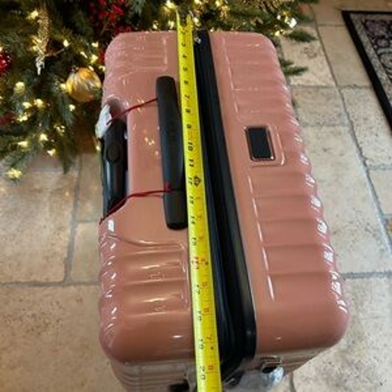 Tumi 19° extended trip expandable four-wheel packing suitcase NWT