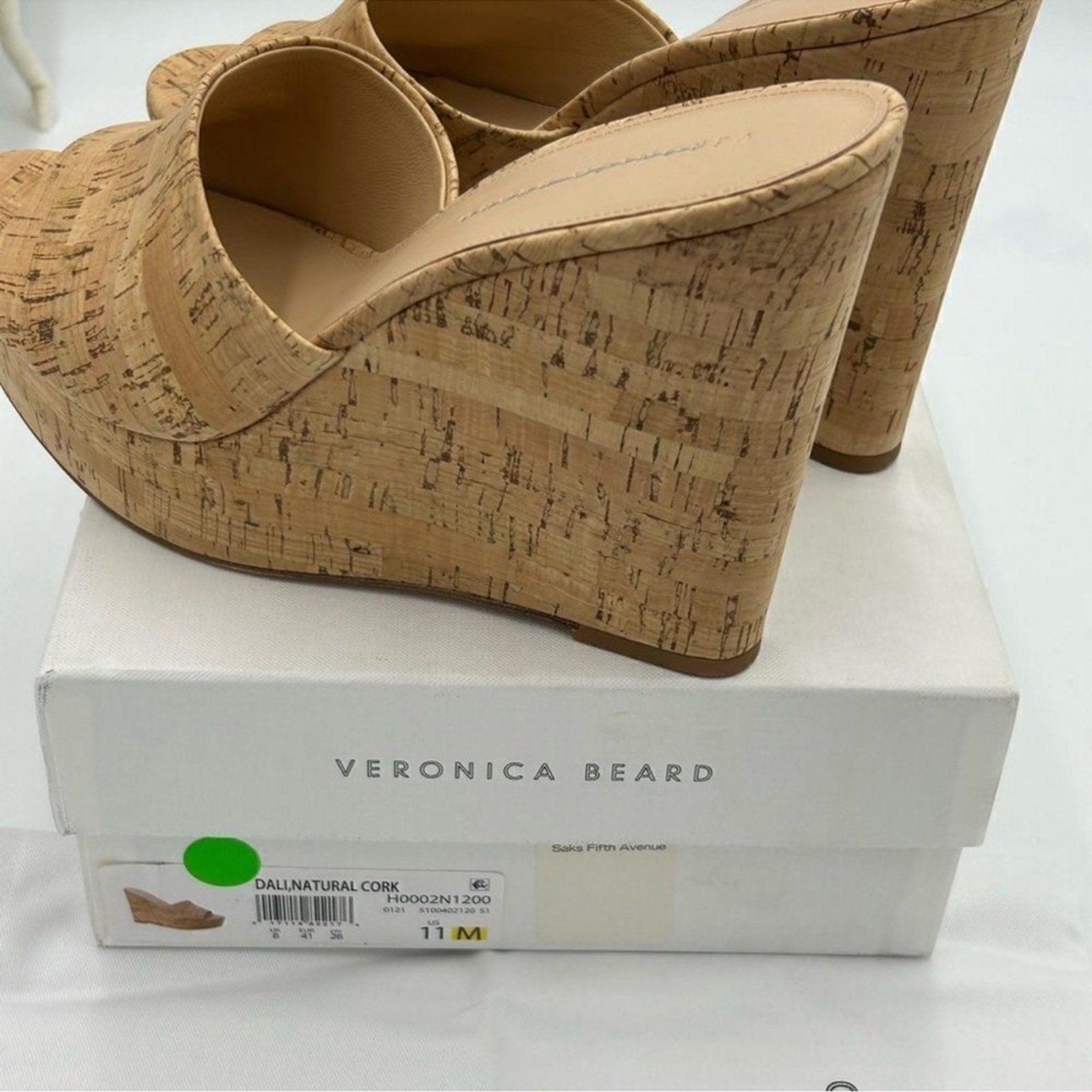 Women's Veronica Beard, tan cork wedge sandals
Size 11