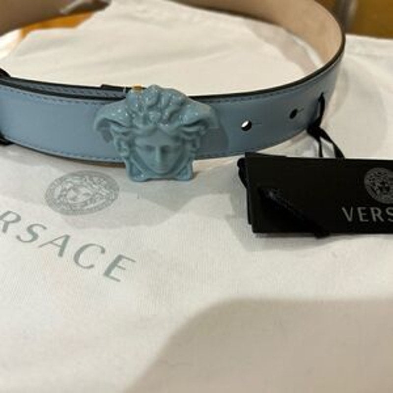 Women’s Versace medusa head leather belt size 75 cm made in Italy