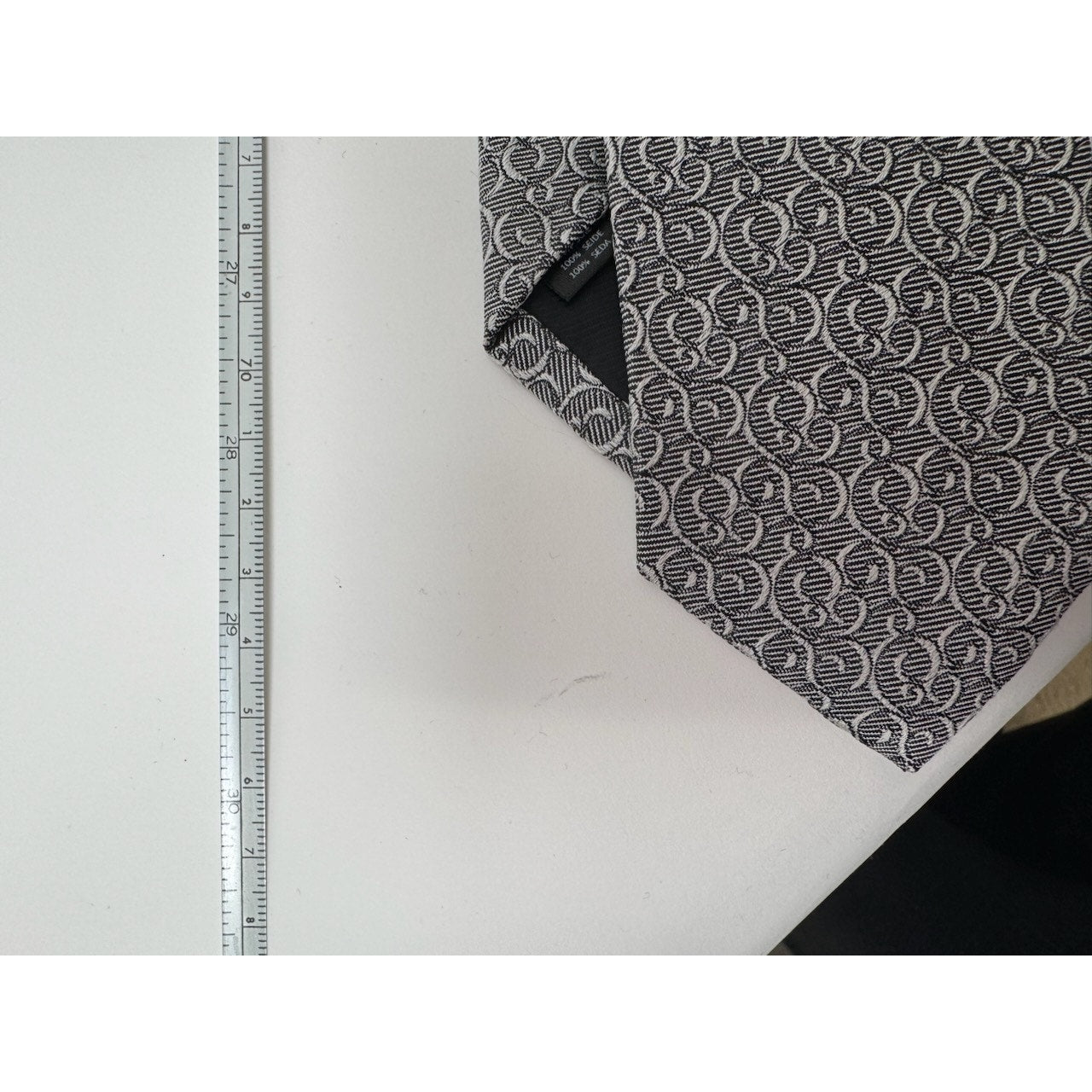 Dolce & Gabbana NWT Men’s Silver Patterned Silk Tie Made in Italy