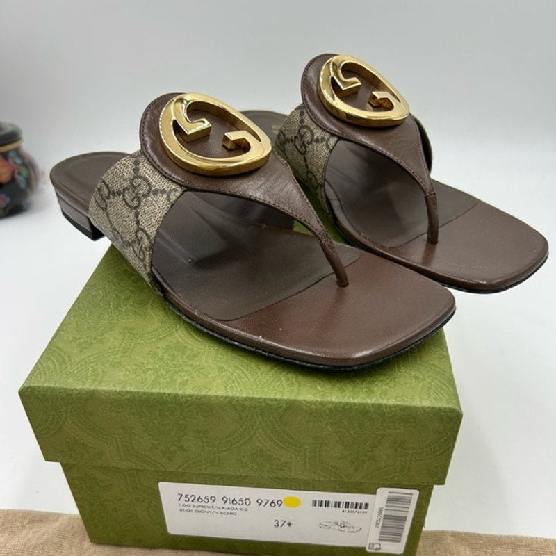 Women's Gucci, Blondie, thong sandals, GG Supreme size 37.5 made in Italy