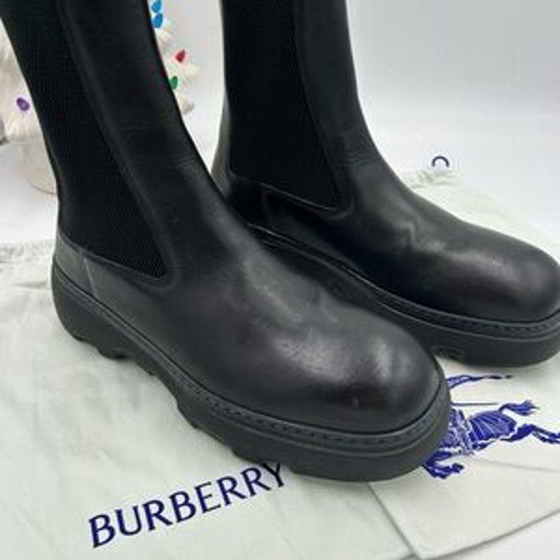 Men's Burberry leather Chelsea boots size 43 made in Italy
