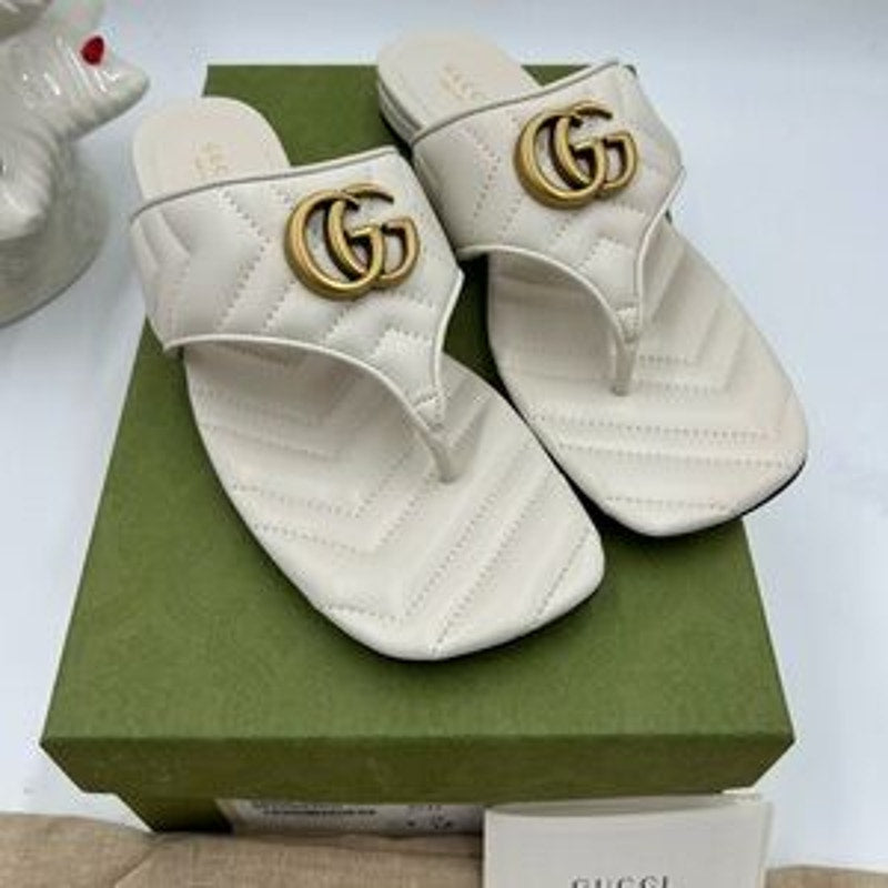 Women's Gucci, quilted leather thong sandals in Mystic white size 39 made Italy