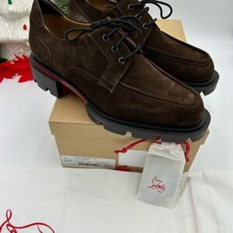 Men's Christian Louboutin, our Georges brown suede lace up shoes size 43