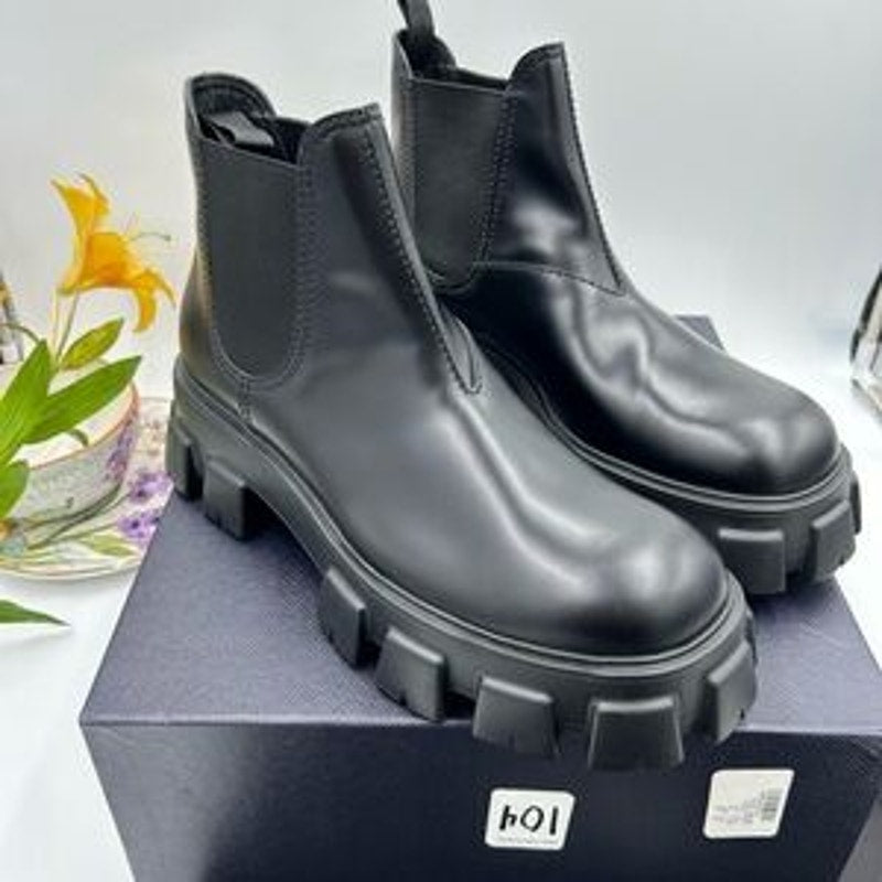 Men's Prada MONOLITH leather Chelsea boots size 11 made in Italy