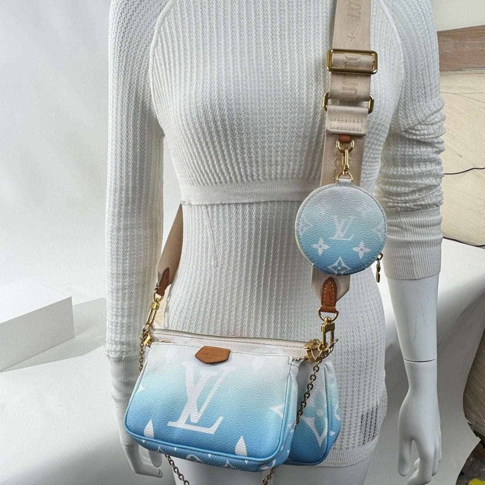 Louis Vuitton BY THE POOL-multi pochette (3)w/guitar strap/LV branded gold chain