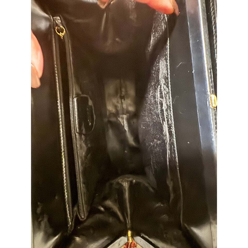 Gucci Vintage Black Leather Structured Kiss Lock Shoulder Bag