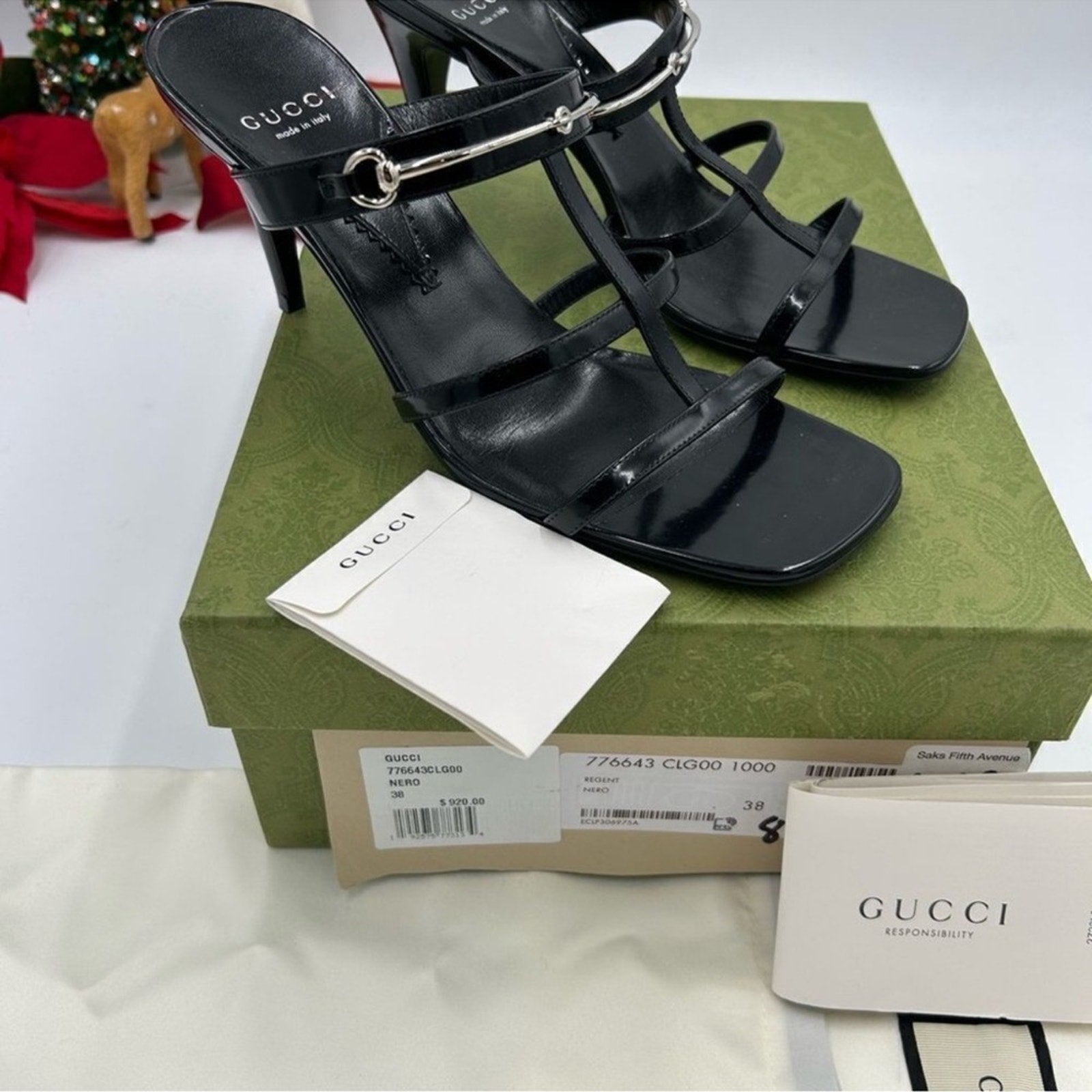 Women's Gucci, leather Horsebit sandals 
Size 38 
Made in Italy