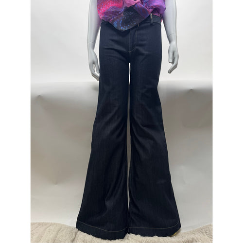 Balenciaga NWOT Dark Wash Wide Leg Flare Jeans – Size 27 – Made in Italy