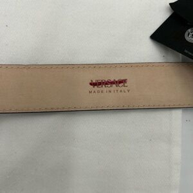 Women’s Versace medusa head leather belt size 75 cm made in Italy