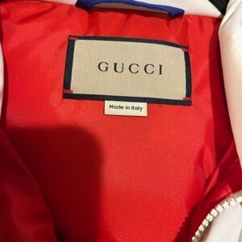 Men's Gucci, detachable sleeve puffer jacket size 54 made in Italy