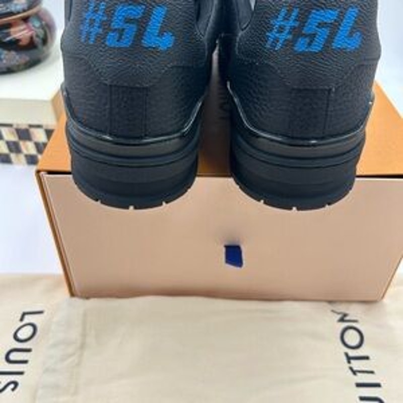 Men's Louis Vuitton monogram trainer sneakers size 11 fits 12 US made in Italy