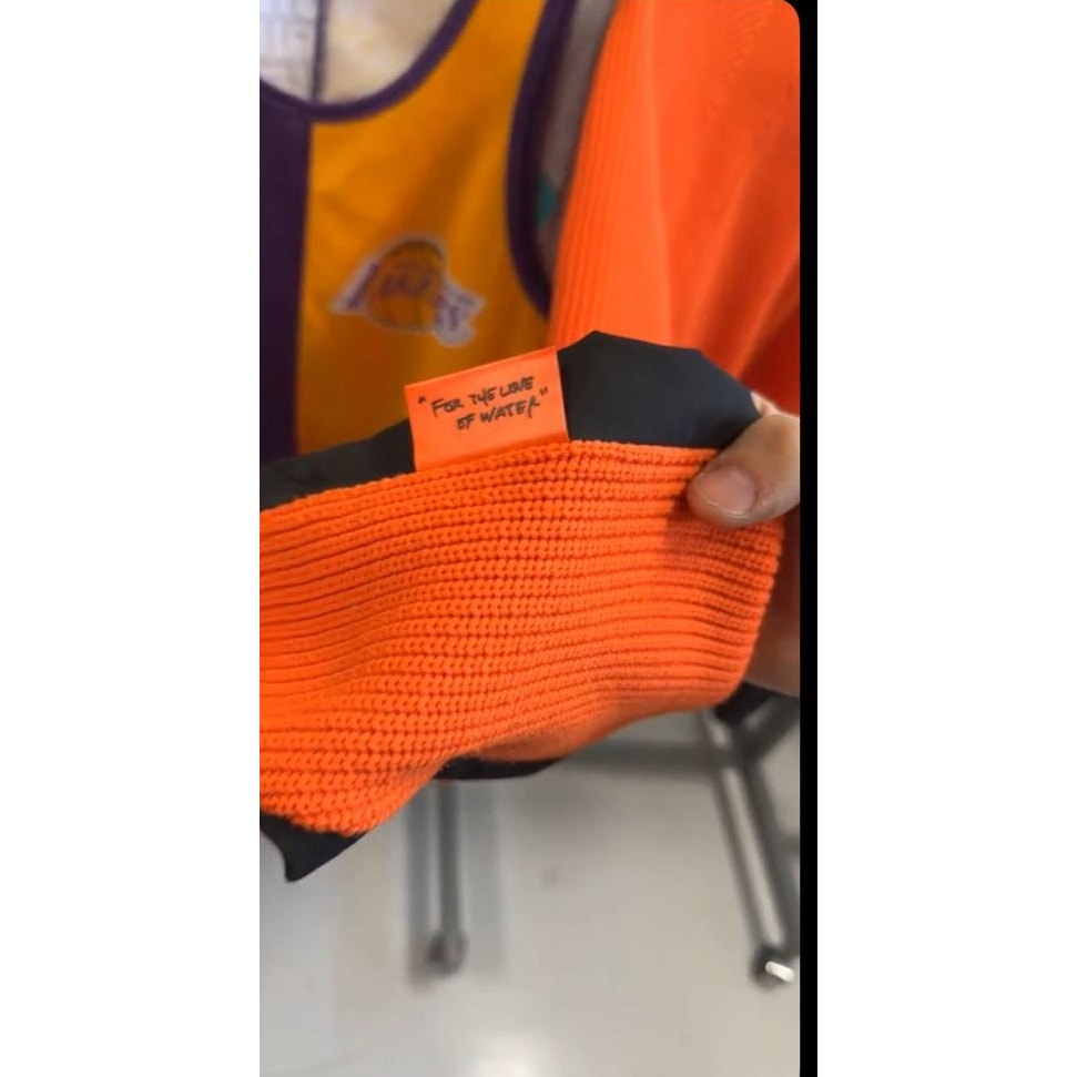 Mens RARE Puma Sample zip up Sweater -  L